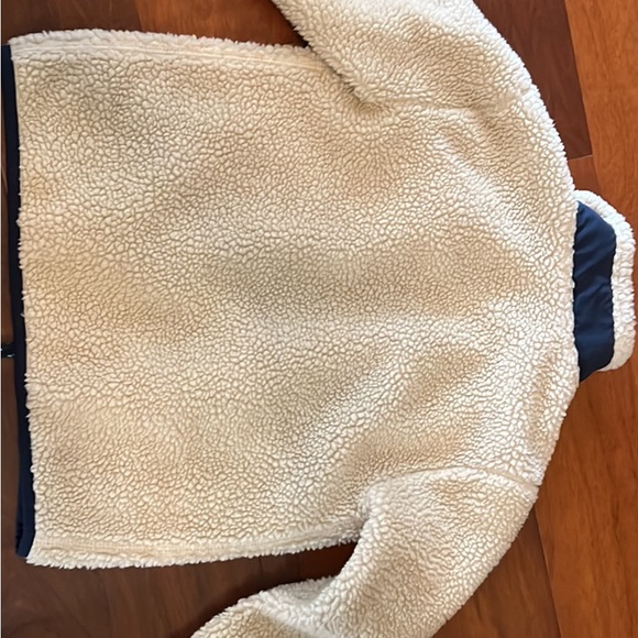 Old Navy Sherpa Coat kids - Picture 2 of 2